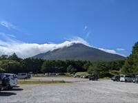 雨の登山道「3つのリスク」事故＆ケガ・体調・遭難「必須アイテム」と「山行リスケ」を決める判断基準とは！？