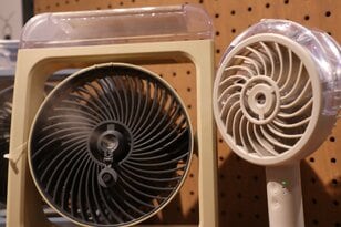 【ショップ店員に聞く！ イチ推しアウトドアギア】涼しさ・気持ち良さ段違い！ 「ミスト機能付きファン」ハンディ＆据え置きタイプ〈WILD-1 ゆめが丘ソラトス店 vol.1〉 