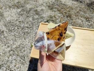 アウトドアにも持っていきたい「ローソンスイーツ」食べやすい「片手＆シェアOK」3選！  新作＆人気商品「実食レポ」