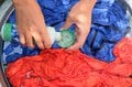 【アウトドア豆知識】驚くほど汚れが出てきます！ 梅雨入り前に済ませておきたい「ダウン製品のセルフケア方法」の画像005