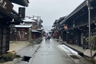 雪と氷が織りなす白銀世界！  飛騨高山からバスで行く「冬の絶景スポット」3選！ 「白川郷」「新穂高」「氷点下の森」現地レポ
