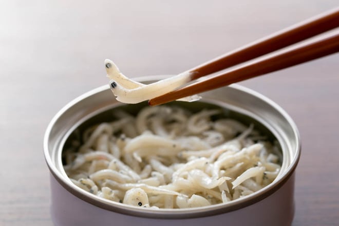 サワラ、シラス、サクラエビ。この3種の魚介類に共通するものはなーんだ？【缶詰博士の缶たん”CAN”P料理 vol.85】の画像002