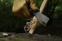 「ナイフより手斧より」焚き火で使い勝手の良い刃物は “やっぱり鉈” でしょ【焚き火の話vol.13】