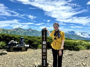 「北アルプス屈指の花の名山へ」 初夏に歩く朝日岳・雪倉岳 1泊2日の山旅【日本で山登りはじめました vol.7】