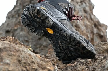 Columbia - 新品 コロンビア ジオテラ アウトドライ エルティーアール23.5 Black コロンビアから“最高峰”の登山靴『ジオテラ アウトドライ』が