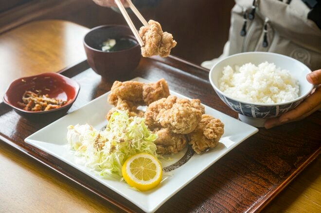 【富山県】雪景色の世界遺産の懐で滑る！  雪煙と湯けむり、はしご旅へ 「たいらスキー場」と「五箇山の合掌造り集落」 2026年の画像004