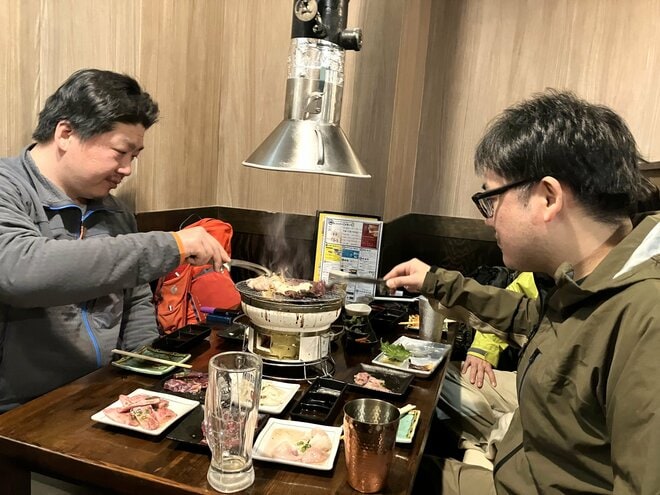 大島上陸！ 双葉社登山部、三原山ハイキングへ！ 「山も焼き肉も堪能！！ 浜松町から船便出発で1泊2日の伊豆大島 三原山登山」【双葉社登山部 山行レポート vol.4  後編】の画像010