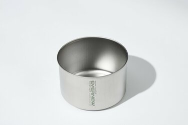 エバニュー】創業101年目の渾身作！ 0.2㎜厚の極薄チタン製カップ