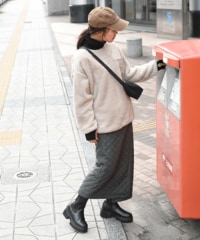 春キャンプで寒さを感じたら… ひざ掛けやポンチョにもなる「リバーシブルキルティングラップスカート」3サイズ＆裏地フリースで暖かい【リアルスタイル】
