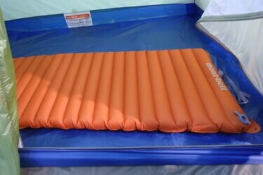 mont-bell モンベル エクセロフトエアマット 150 エアポンプ付き モンベル「エクセロフト エアパッド150＆180」「ポンプバッグ」新作