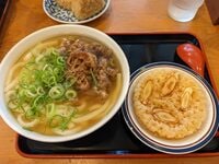 タモリさんも大好き！  全国「唯一無二」の魅力・博多うどん「現地実食レポート」美味出汁と81歳女性店主に癒やされる『因幡うどん』と行列ができる人気店『うどん平』