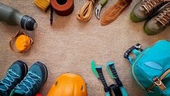 登山の持ち物リスト｜日帰りの山登りで揃えたい装備や便利グッズ