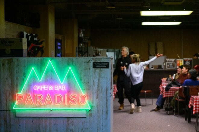 「青森スプリング・スキーリゾート」  新サービス “リゾートガイドツアー” にレジェンド・スノーボーダーと参加！  ハイク不要の “パウダースノー” 堪能レポート！【青森県鯵ヶ沢町】の画像021