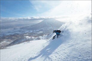 【日本パウダー探訪記 vol.1・北海道 編】「ニセコ、ルスツ、キロロ、トマム」ほか、シーズンに一度は絶対行きたい“新雪天国”