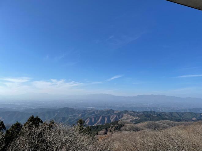 冬空の絶景を堪能したい！  茨城のパノラマ低山「八溝山」山頂展望台からの眺望＆修験の歴史も味わう、約3時間ハイキングコースの画像004