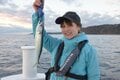 「釣りほぼ初心者」女優と海釣り！「船に乗ればとりあえず釣れる説は本当か」を検証してみた結果の画像001