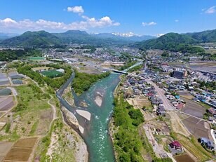 全国屈指のアウトドアの聖地「群馬県みなかみ町」日本百名山“谷川岳”と日本最大級の河川“利根川”に抱かれた麓は温泉パラダイス！