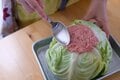 見た目のインパクト大！  ダッチオーブンで作る春のキャンプ飯「巻かないまるごとロールキャベツ」【季節の外ごはん vol.61】の画像002