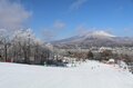 春休み間近！ ファミリーに最適「小学生以下リフト券無料」のスキー場3選！  駅から近い・雪道運転がラク・日本最大級ほか、シーズンの締めくくりに！の画像001