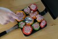 【ホットサンドメーカーで作る！】カラフルで可愛い「ひとくちサイズのピーマンの肉詰め」【季節の外ごはん vol.55】の画像006