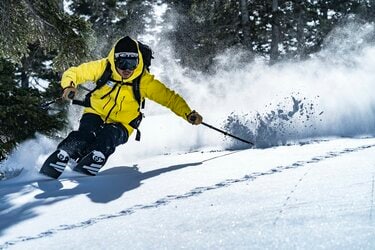 メンブレンは レイヤリング の肝 スキーウエアの基本 第5回 フリースキーギアの取扱説明書 概要 スキー スノーボード 特集 Bravo Mountain