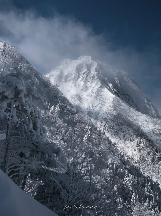 【ハイカー女子の一杯】 厳冬期の八ヶ岳・最高峰の赤岳へ最高の雪山登山！  “3杯目”  長野県 2025年の画像008