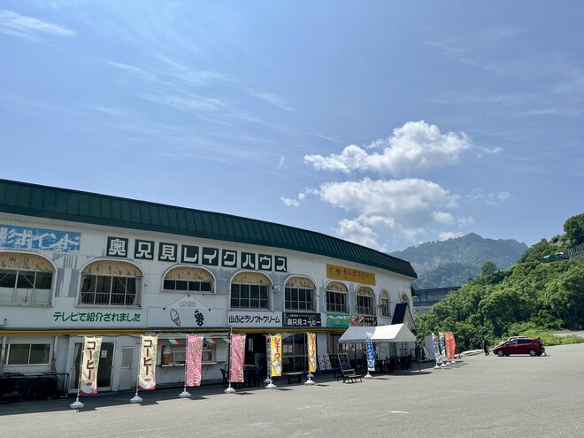 “まるっと楽しむ 尾瀬の山歩き” vol.3【新潟県 魚沼市】入山手段がドラマチック！  秘境へつなぐタイムトンネル「奥只見シルバーライン」を抜け、絶景湖上を走る「奥只見湖遊覧船」で行く尾瀬ルートの画像002