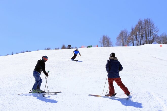 【春スキーの正解はココ！ 2025/26シーズン】3月でも極上の天然雪に出合える「春スキーにおすすめのスキー場」7選の画像007