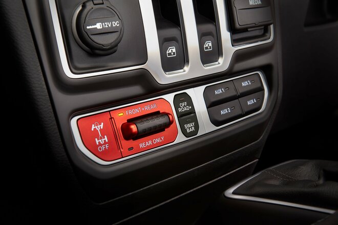 ジープ限定車「Jeep® Wrangler Rubicon」が全国150台限定で発売中の画像004