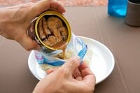 ＜暑すぎて料理なんかムリ！＞そんな日は “サバ缶×袋1枚” で作れる究極のズボラ飯「からそば」がオススメ！【缶詰博士の缶たん“CAN”P料理 vol.21】