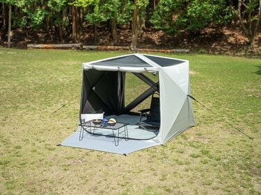 設営も撤収もカンタン！ アルペンのワンタッチサンシェード「100%完全