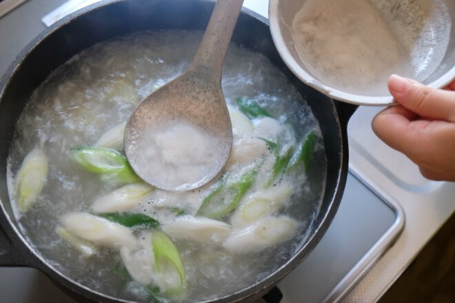 【体の芯からポッカポカ】鍋に入れて煮込むだけ「参鶏湯（サムゲタン）」で冬キャンプを温めよう【季節の外ごはん vol.66】の画像004