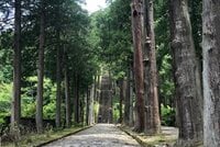 オンライン予約可で空調やWi-Fi完備「快適すぎる」山梨県・覚林坊での「宿坊」お泊りと心と体を整える身延山久遠寺「朝のお勤め」実体験レポート
