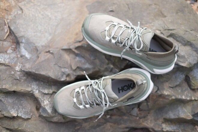 【分厚いソールが膝に優しい】HOKAの人気モデル「KAHA」がリニューアルの画像011