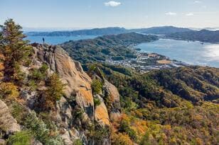 広島市からフェリーで約30分「超アクティブな島・江田島」で楽しむ「SUP・カヌー・サイクリング・ウェイクボード」夏の4種競技