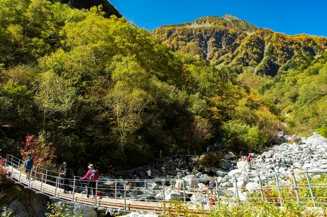 彩りも人出も最高潮！【2021年・秋】涸沢カールの紅葉事情と「驚異の写真」の画像004