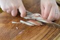 じつは春巻きの皮はBBQ向き食材！？「野菜たっぷり北京ダック風チキン」【季節の外ごはん vol.62】の画像008