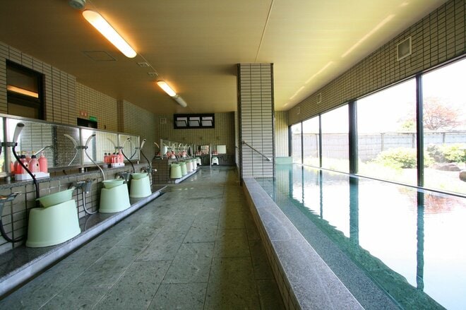 スキー帰りにオススメ！  群馬県沼田市にあるサウナ付き温泉「初穂美肌の湯」 トロトロの湯に癒される【山帰り、今日はどこでととのう？ vol.1】の画像006