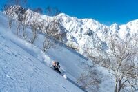 The DAY！ 遠見尾根バックカントリー滑走 〈白馬五竜〉