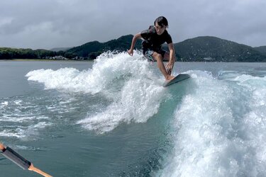 2ページ目) “猪苗代湖”でウェイクボード！ 「20年ぶりにやってみると