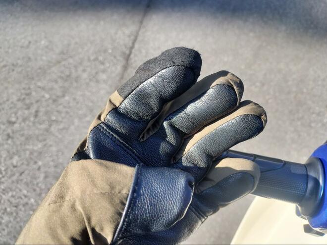 ワークマン「イナレムギア防水防寒グローブ」 氷点下のバイクツーリングでも暖かい？  手汗の冷えは？ 「実証レポ」【コスパ最強・冬ギア解剖】の画像004