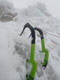 大迫力の天然氷瀑をアイスクライミングで登る！「究極の雪山の楽しみ方」スキーでアプローチして北海道・十勝の山奥へ！＜2021年 初冬＞の画像009