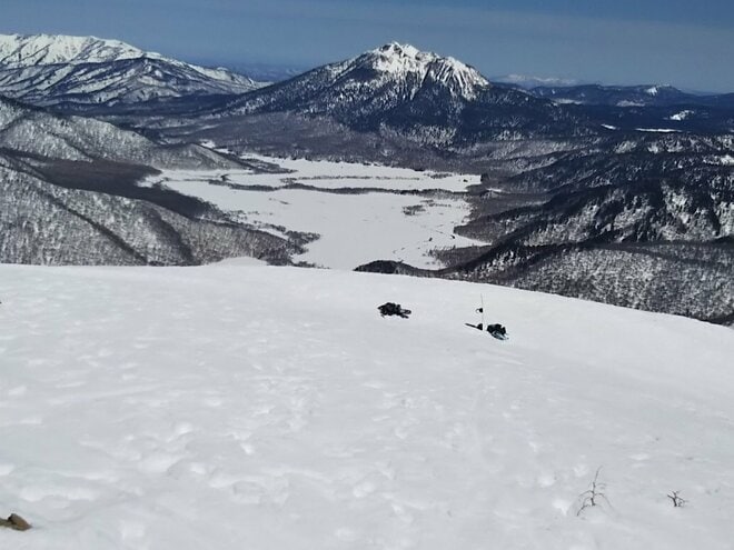 「ゴールデンウィーク限定」ルートで楽しむ「残雪期の尾瀬・至仏山」！  春の雪山ハイキングの画像008