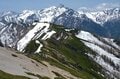 5月下旬、残雪をまとう「北アルプスの絶景」を見る登山！  日帰り「燕岳」山頂＆稜線での「槍ヶ岳・雷鳥・合戦小屋・燕山荘」レポートの画像006