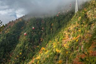 “行きは登山、帰りはロープウェイで！”　紅葉シーズンの「御在所岳」登山レポート「中登山道」 【三重県】 2024年