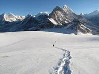 七大陸最高峰、8000ｍ峰全14座、南極、北極！地球上の極所を制覇した人間たち