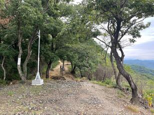 週末の日帰りハイキングに最適！  足利氏の歴史が残る低山「両崖山」 絶景の山頂まで約1時間＆カフェやグルメの街ブラ観光も楽しめる！【栃木県足利市】