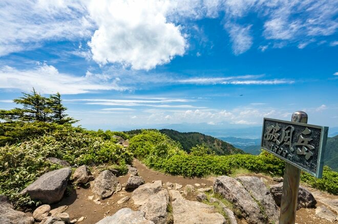 【おすすめ穴場】レンゲツツジの名所 “五味池破風高原”「一面に広がる草原にオレンジのコントラストが鮮やか！」“破風岳”下山後は名物ジンギスカンに舌鼓！ 2022年6月・長野県須坂市の画像012