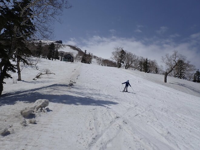 【スキー】シーズン最後の滑り込み！  実は“まだ滑走可能”な「大雪山層雲峡 黒岳スキー場」へ！  2026年｜北海道の画像003