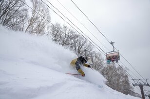 「共通リフト券」で全部滑れる！ 全国14の「連結スキー場」ラインナップ【北海道・ニセコ、福島・アルツ磐梯＆猫魔、新潟・湯沢＆苗場 編】